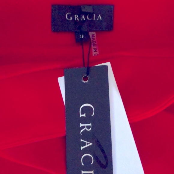 Gracia Pencil Skirt - Picture 5 of 10